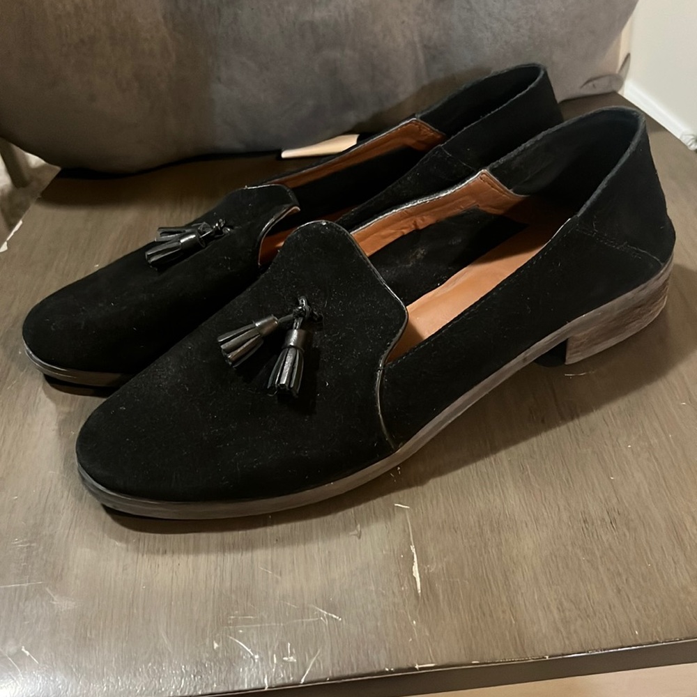 Black Lucky Brand Loafers with Tassles size 10